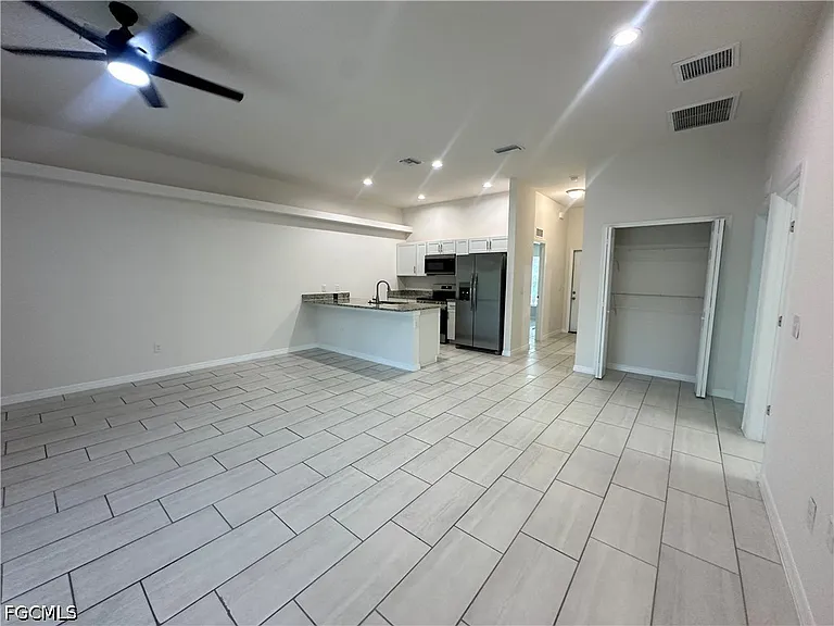 3305 SW 15th Pl — Photo 9