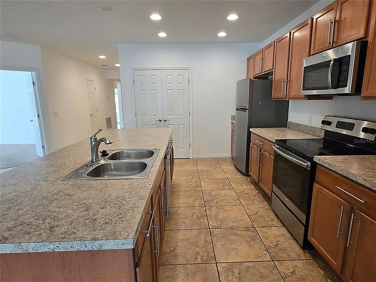 2476 Addison Creek Dr — Photo 6