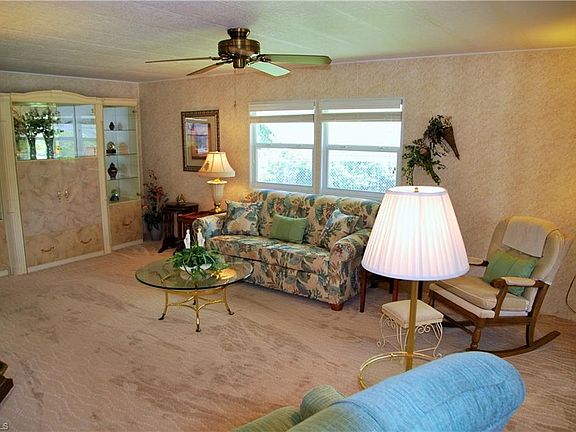 3rd image of 55 Snead Dr