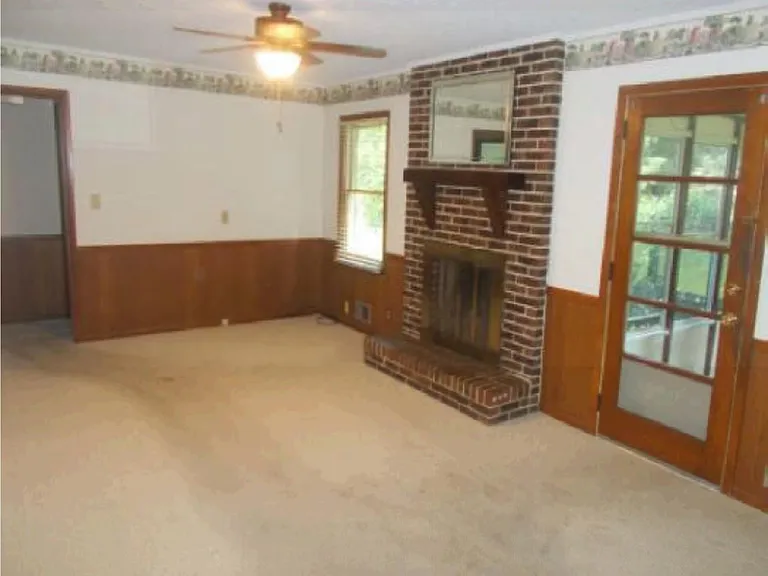 1116 Lanford Dr SW — Photo 3