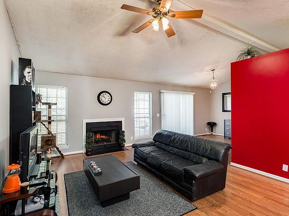 4th image of 2952 Nautilus Dr