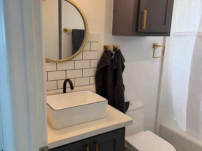 721 N Yturria St #3 — Photo 9