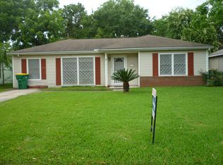 1002 Patsy Dr, Baytown, TX 77520