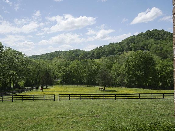 5th image of 7623 River Road Pike