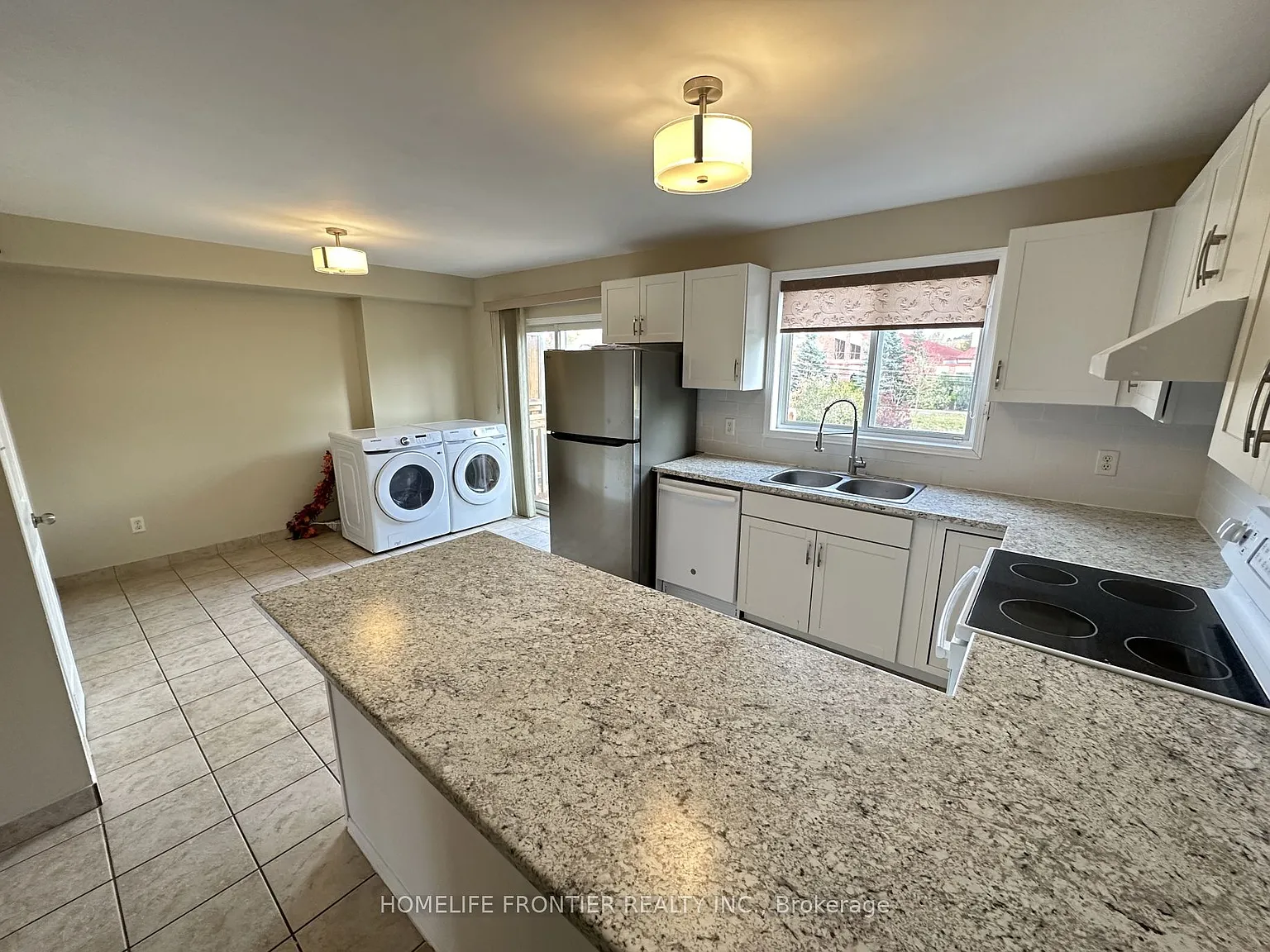 3 bed, $2,200 — Photo 3