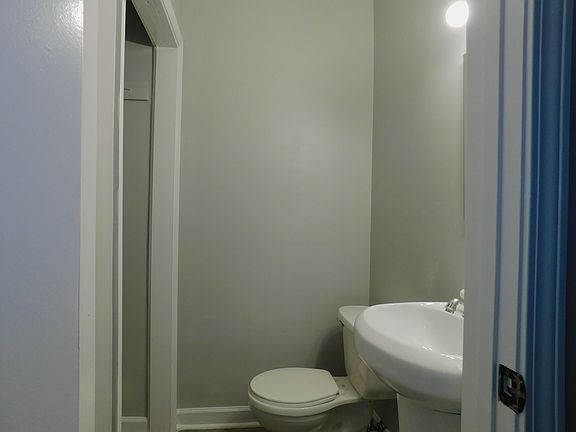 5th image of 1516 Spender Dr