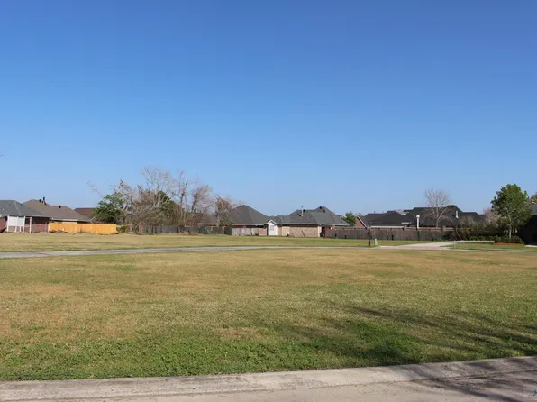 322 Rue Saint Rachel, Houma, LA 70360