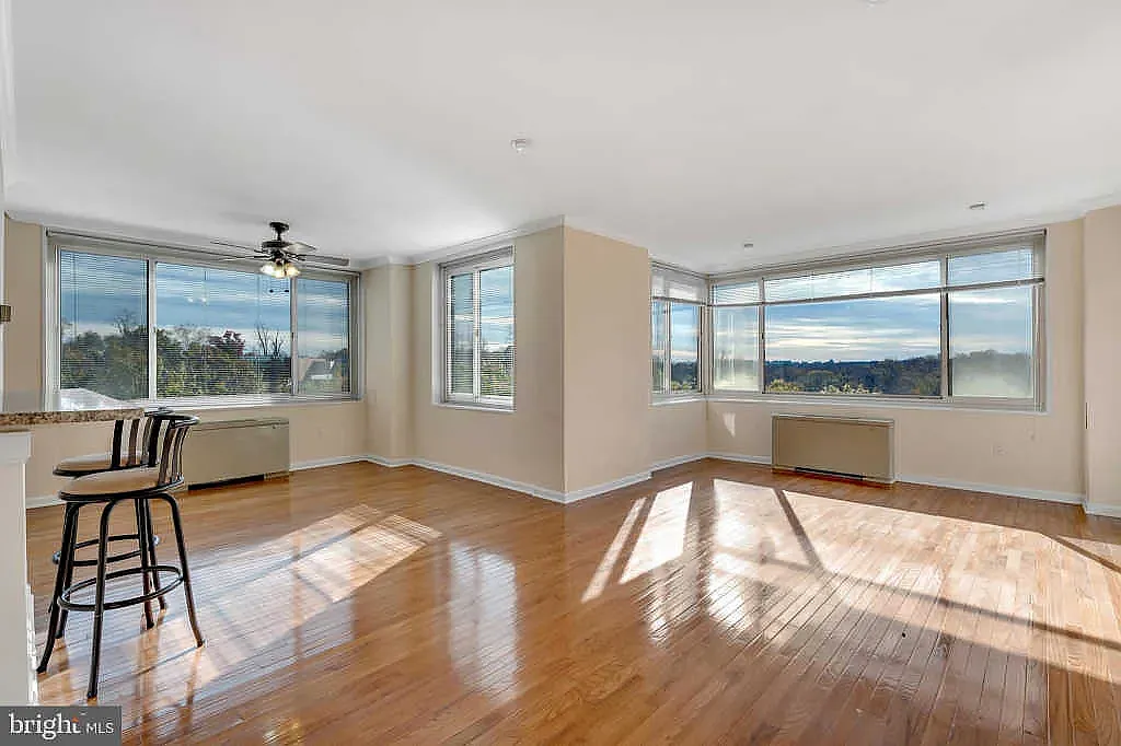 1 bed, 774 sqft, $2,600 — Photo 1