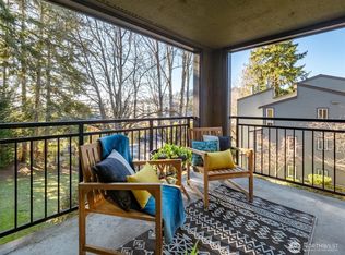 12012 98th Ave NE APT 205, Kirkland, WA 98034