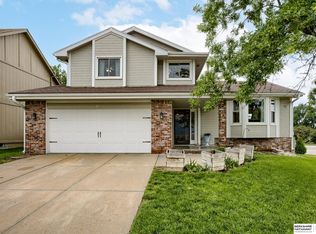 810 N 155th Ave, Omaha, NE 68154