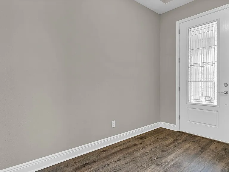 19455 Redwood Point Dr — Photo 3