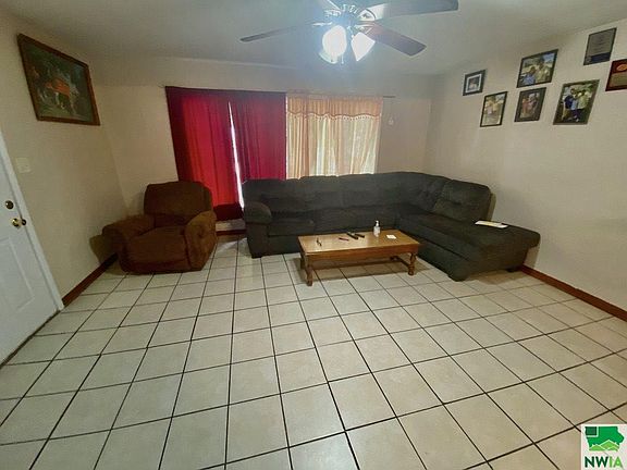 4th image of 1017 Witter St