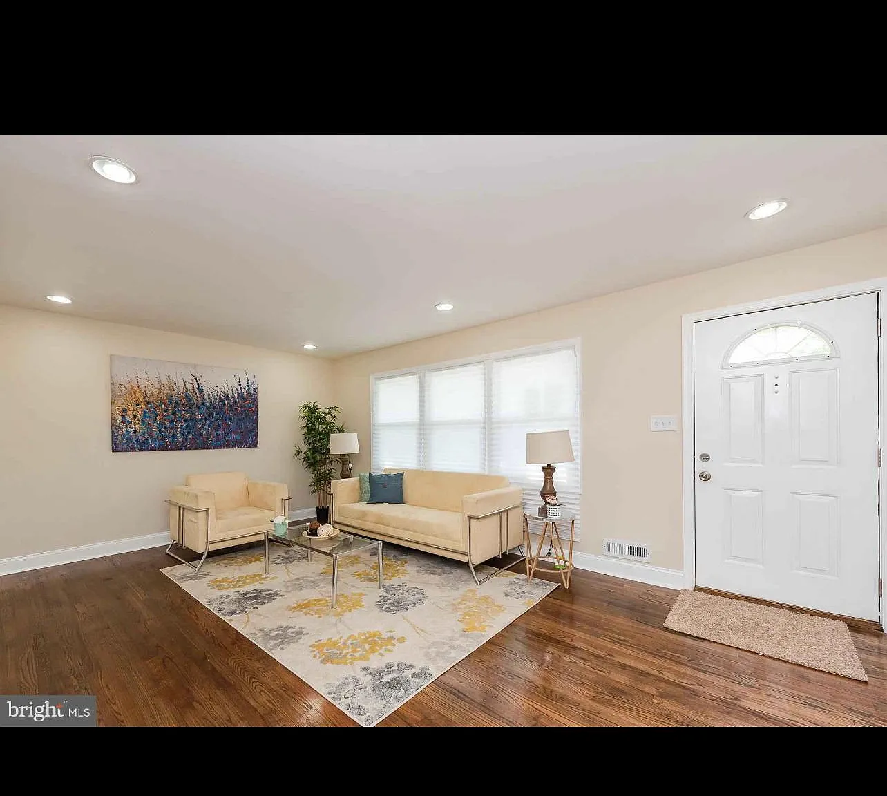 3604 Courtleigh Dr — Photo 3