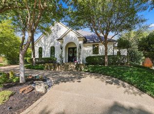700 Glen Abbey Dr, Mansfield, TX 76063