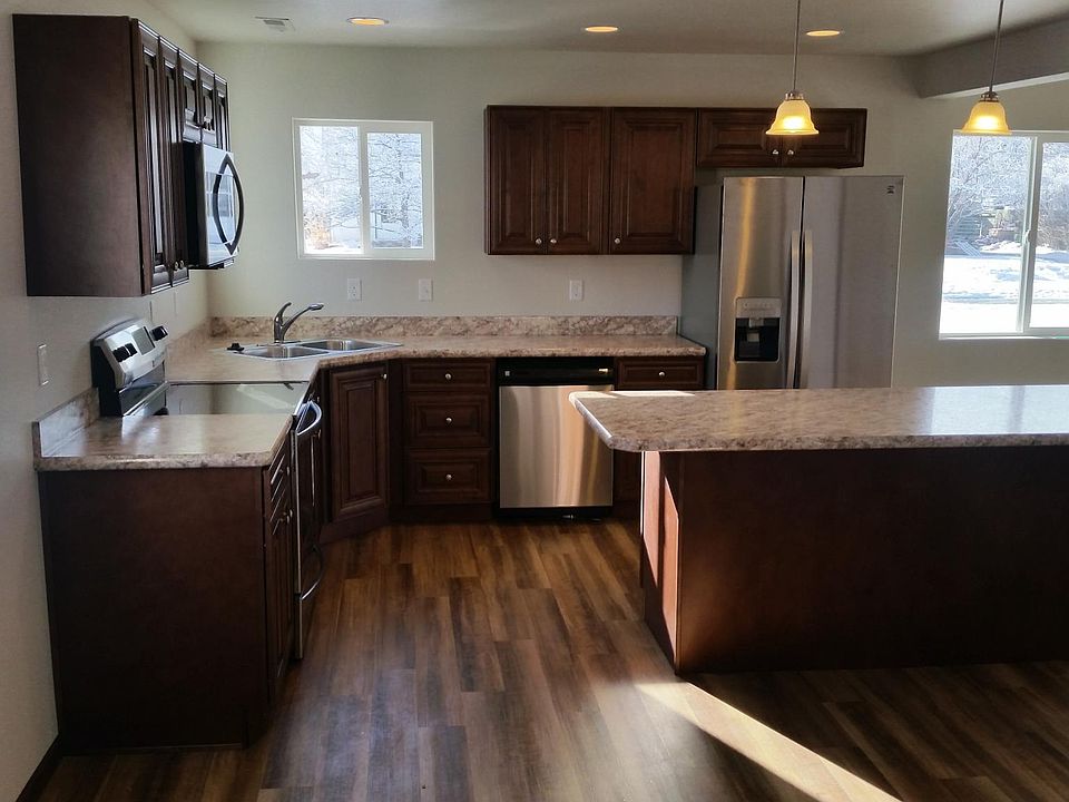 Kitchen with island bar