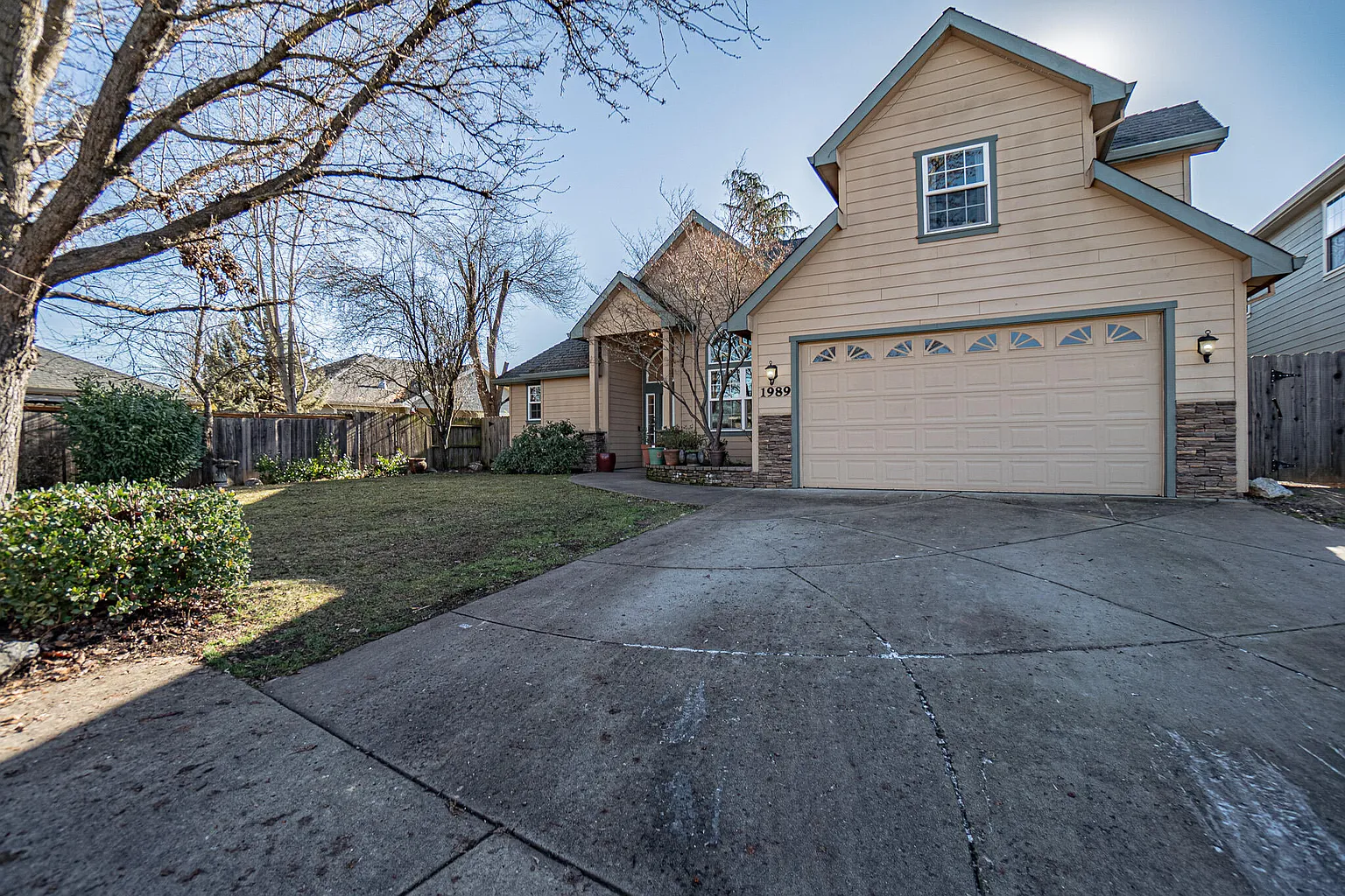 1989 Willow Brook Dr photo 1