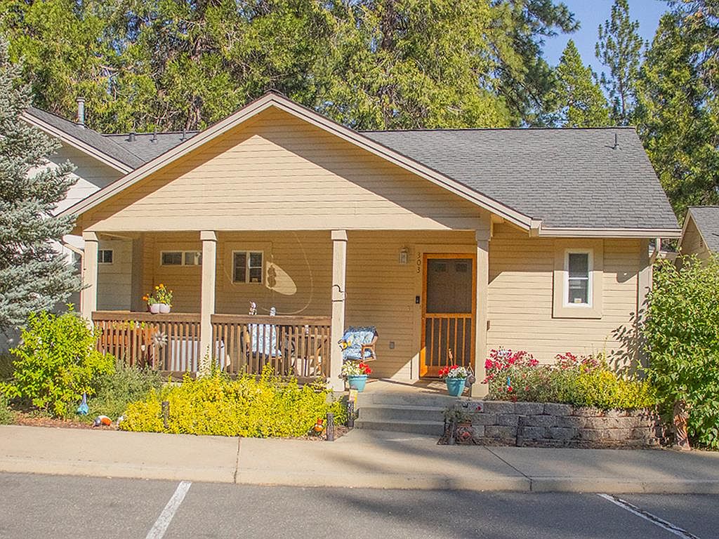 303 Fairway Village Dr