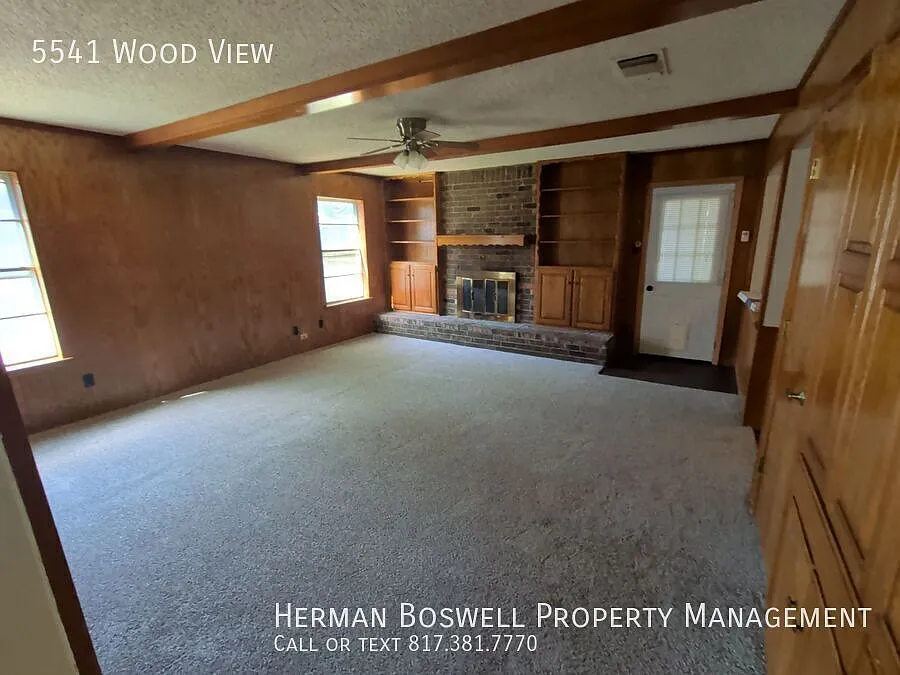 5541 Woodview, North Richland Hills, TX 76180 — Photo 2