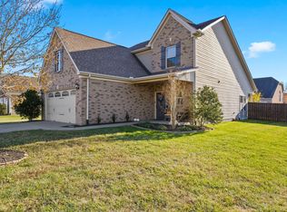 1045 Campbell Ave, Gallatin, TN 37066