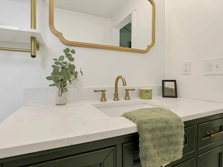 548 Theori Ave — Photo 29