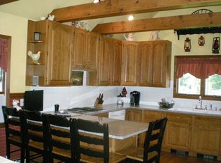 6 Timberline Rd, Asbury, NJ 08802