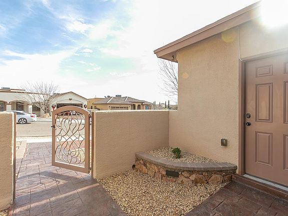 2nd image of 7367 Brays Landing Dr