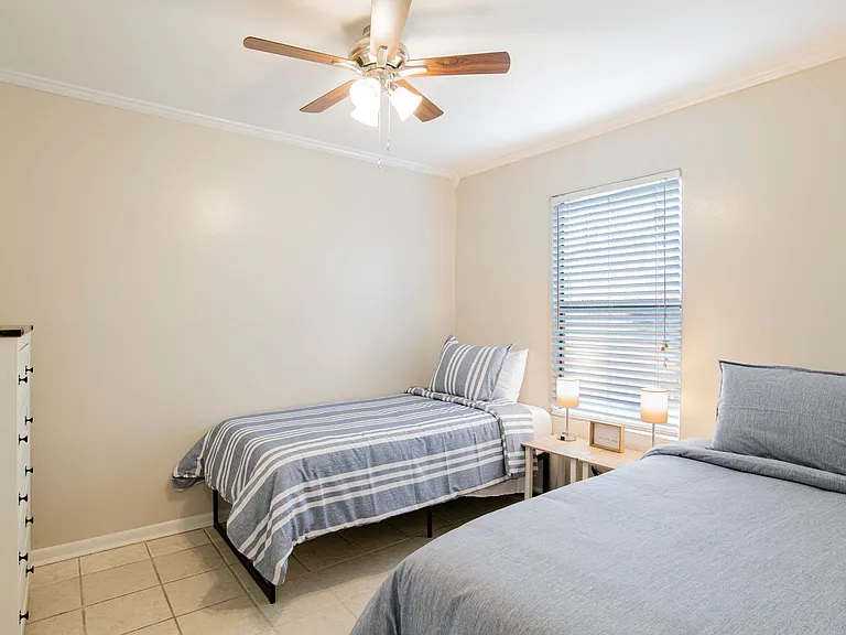 1271 Redwood Ln #G — Photo 13