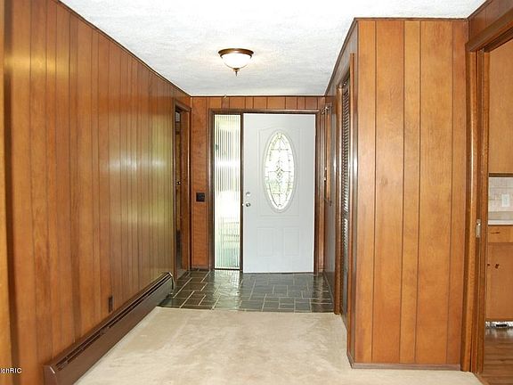 5th image of 8591 Wood St