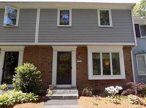 1st image of 404 Foxwood Cir