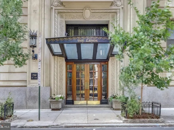 250 S 13th St APT 7C, Philadelphia, PA 19107