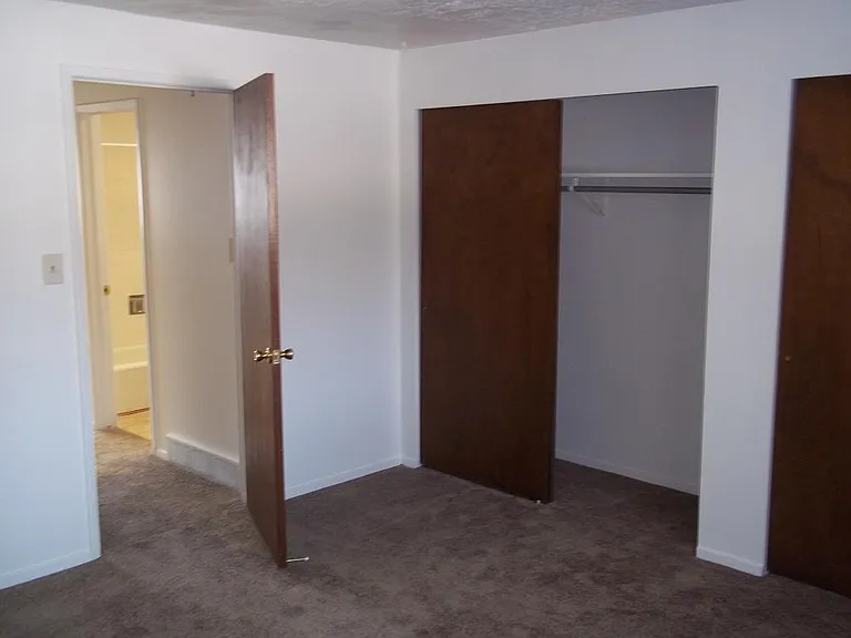 3442 S 575 W #D — Photo 5
