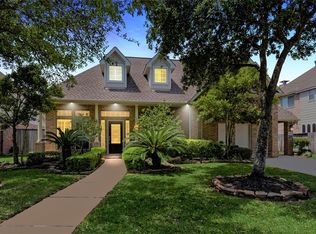 10227 Earlington Manor Dr, Spring, TX 77379