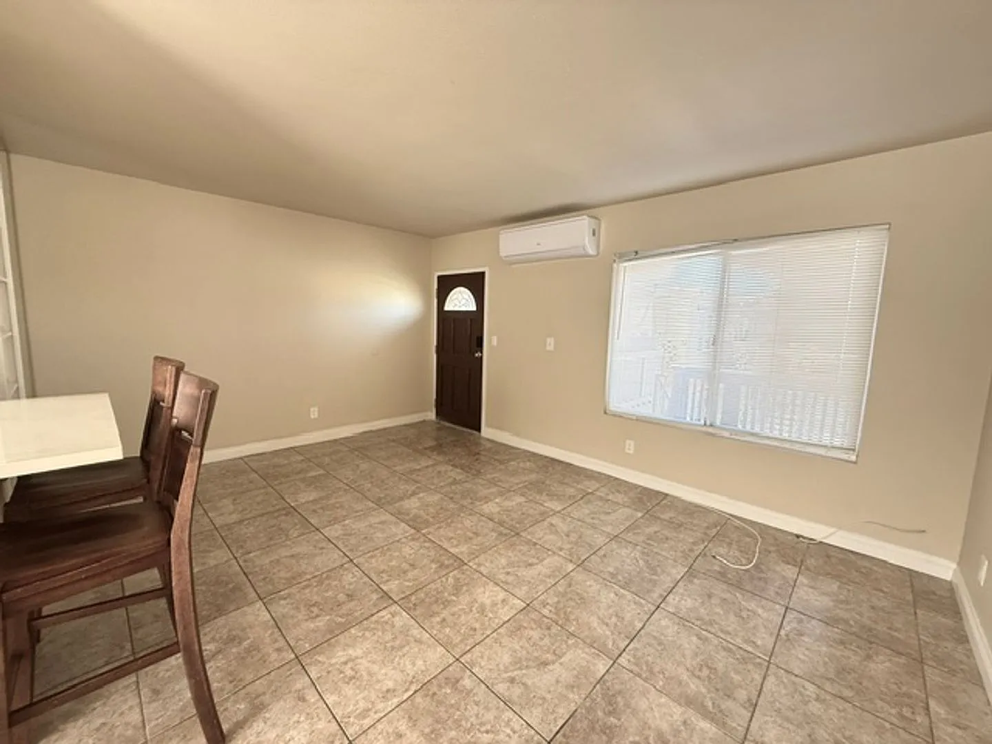 Charming 1 Bedroom Condo in Gated Chula Vista Community with Pool and Parking! — Photo 4