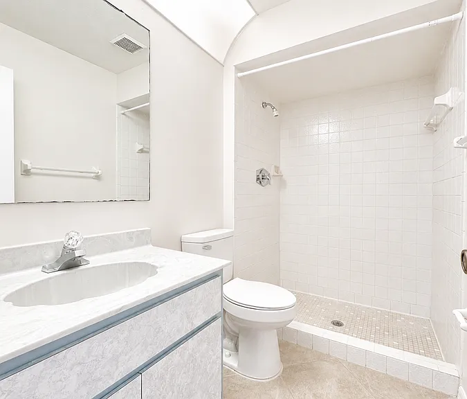 320 SW 3rd Pl #2 — Photo 23