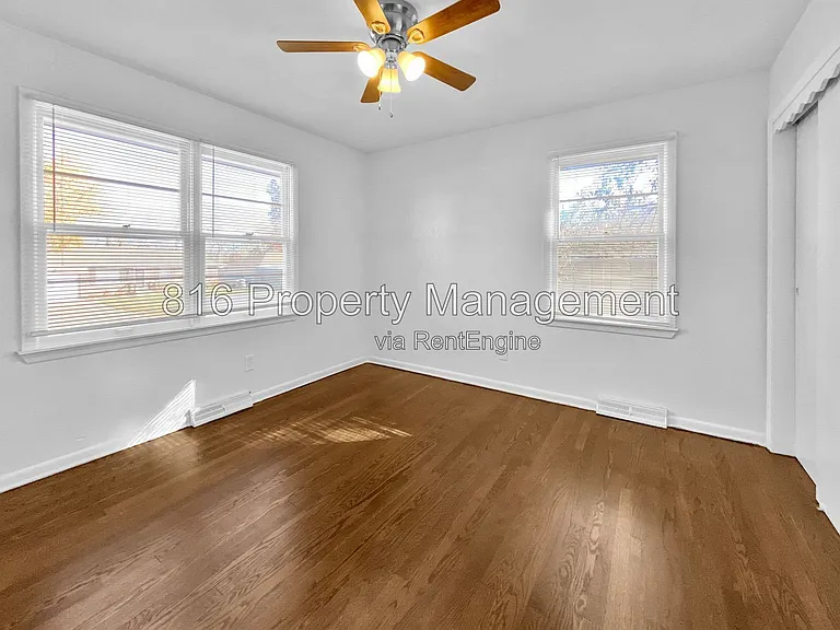 16007 E 35th St S — Photo 11