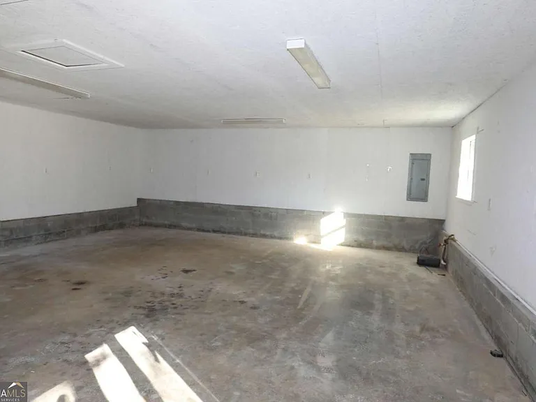 77 Franklin Hwy — Photo 42