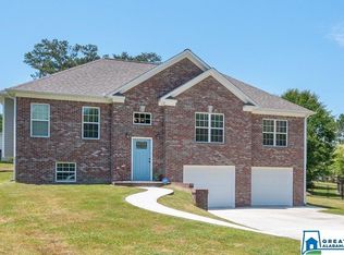 341 Willow Parc Dr, Hayden, AL 35079