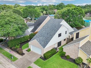 12207 Gladewick Dr, Houston, TX 77077