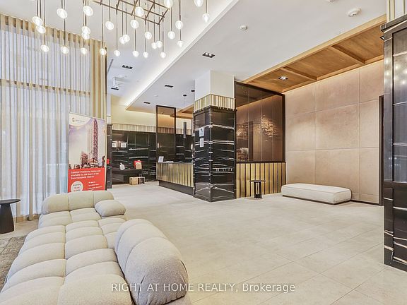 5th image of 108 Peter St #5102