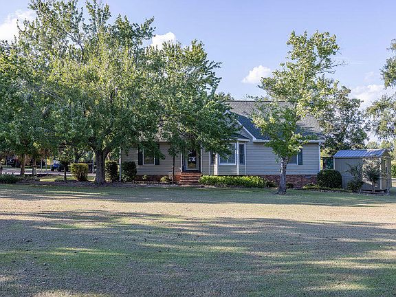 2nd image of 22 James Dr