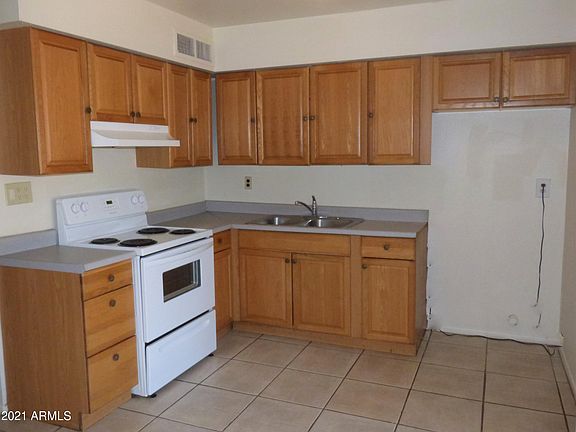 5th image of 6827 W Reade Ave