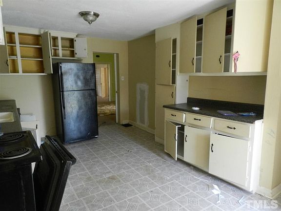 5th image of 604 Massey Ave