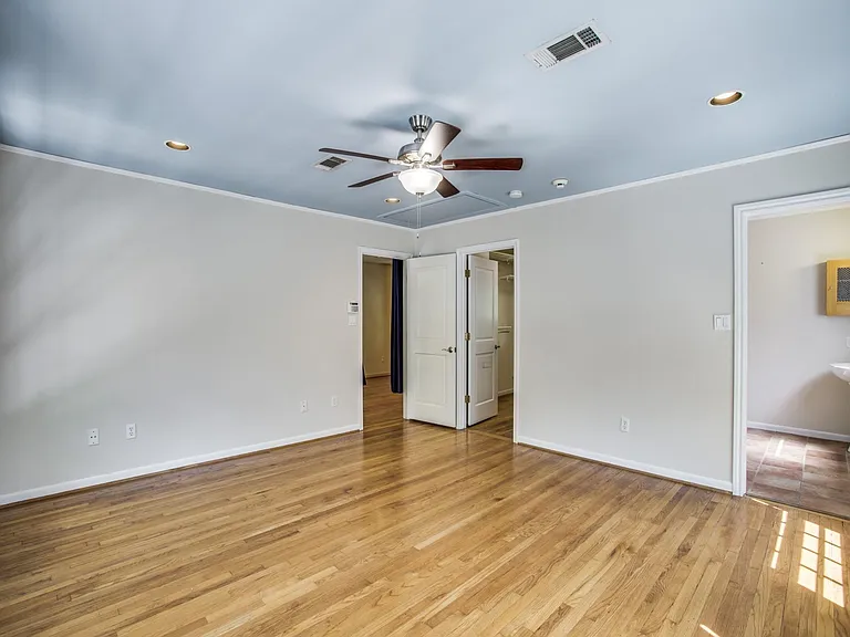 2250 W Main St — Photo 21