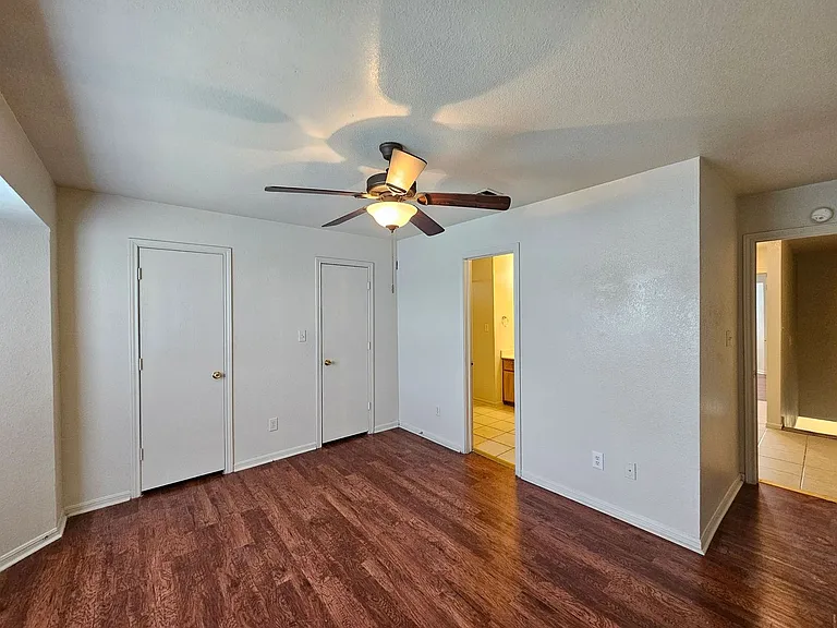 3003 Cantabrian Dr #D — Photo 15