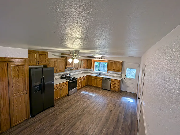 12455 County Road 3570 — Photo 7