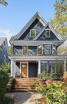Sold by Compass | media 1