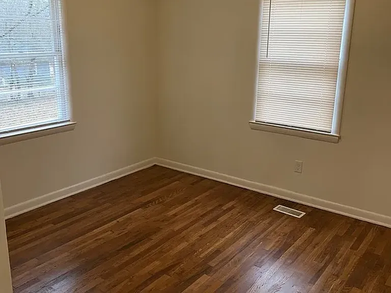 403 Concord Ave — Photo 11