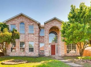 1207 Paul Dr, Cedar Hill, TX 75104