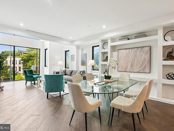 3rd image of 306 K St NE #2