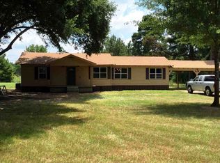 715 Woodley Rd, Marshall, TX 75672